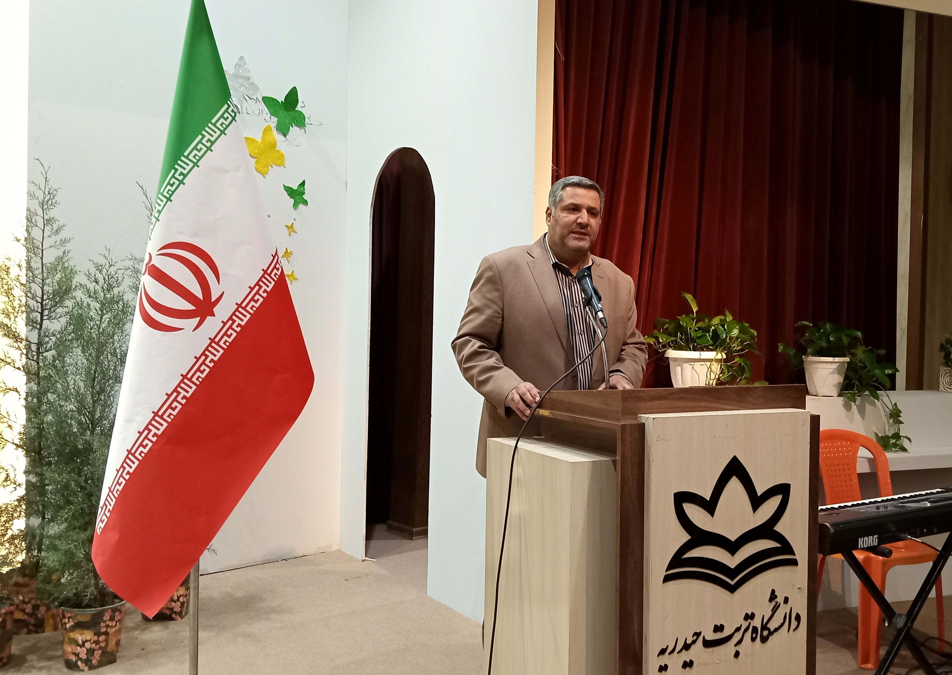 نقش راهبردی مدارس غیردولتی در توسعه آموزش و اشتغال