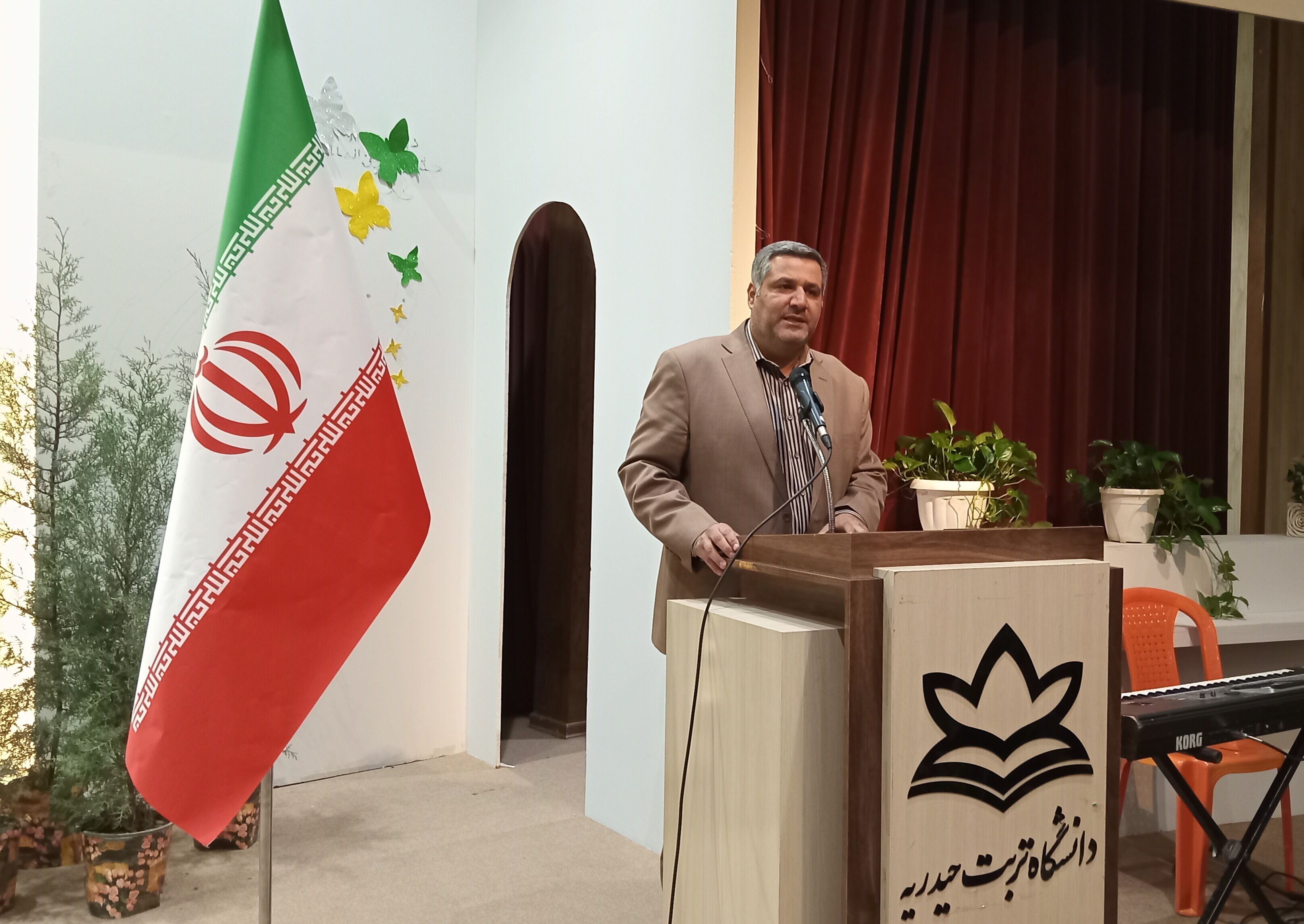 نقش راهبردی مدارس غیردولتی در توسعه آموزش و اشتغال