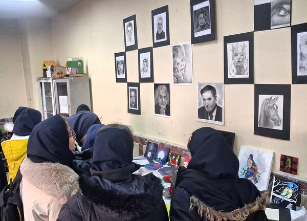 نمایشگاه هنری مدرسه شهید مدرس تبریز