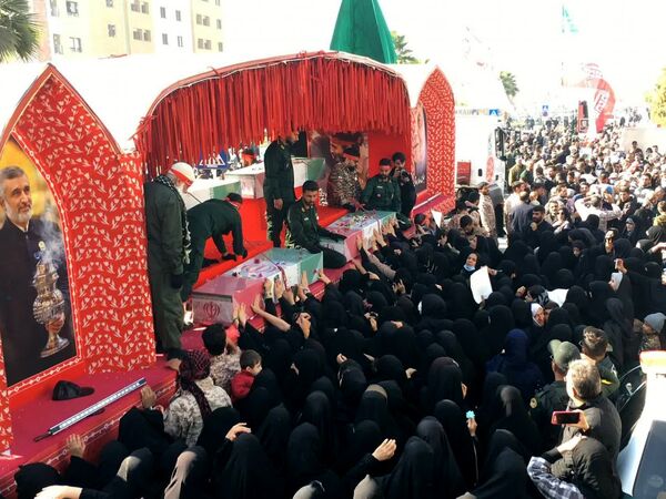 اجتماع بزرگ عزاداران حضرت زهرا(س) همزمان با تشییع شهیدان گمنام دفاع مقدس