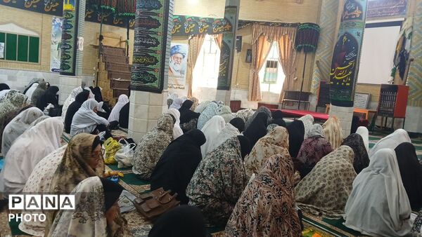 مصلی باخرز میزبان نمازگزاران 