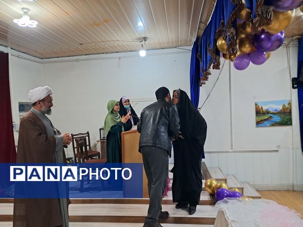 ولادت حضرت زهرا(س) و روز مادر در کانون فرهنگی و تربیتی حجاب خواهران قائمشهر