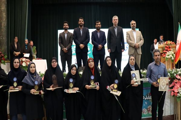 تجلیل از طلایه‌داران برتر تعلیم و تربیت ، آیین تقدیر از معلمین نمونه شهرستان پاکدشت 