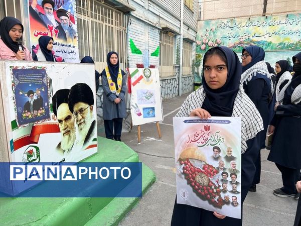 زنگ انقلاب در دبیرستان شاهد تکتم نواخته شد