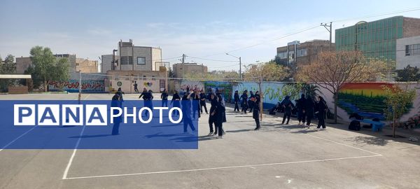 مسابقات درون مدرسه ای در دبیرستان فرهنگ