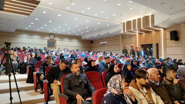 دیدار رئیس عقیدتی سیاسی کل کشور با خانواده نیروی‌های مسلح