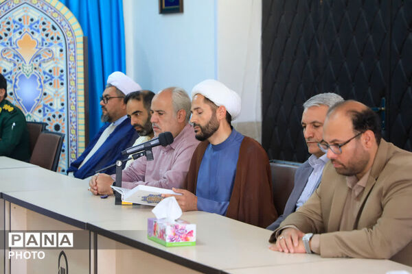 دیدار دست اندرکاران اجلاسیه ۶۴۵ شهید شهرستان بیرجند با نماینده معزز ولی فقیه در خراسان جنوبی