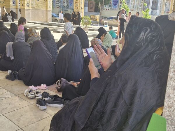 مراسم دعای روز عرفه در شهرستان بروجن 