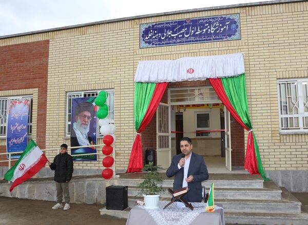افتتاح دبیرستان متوسطه اوّل ۴ کلاسه «مصیب جلالی» در روستای دهنه اخلمد چناران