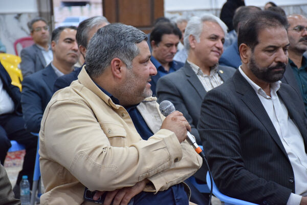 نشست مشترک مسئولان تربت‌حیدریه با شهروندان شهرک ولیعصر