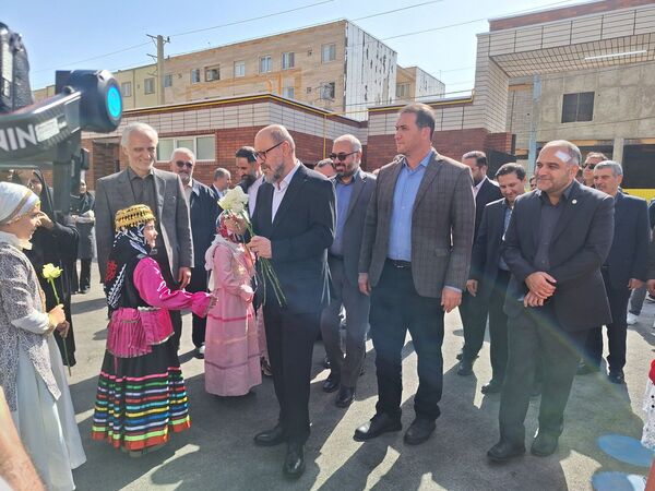 افتتاح 2 مدرسه جدید در شهرک وحدت نگارستان  در البرز 
