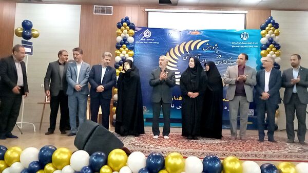 دختران شاهد قفلی خلاقیت خود را در نمایشگاه پژوهش به نمایش گذاشتند