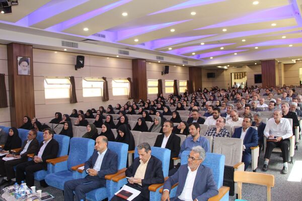 گردهمایی مدیران مدارس ناحیه 2 تبریز