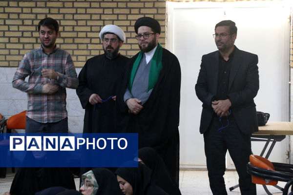 دوره تربیت مربیان ارشد سازمان دانش‌آموزی استان قم