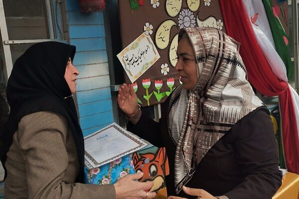 جشن میلاد امام زمان(عج) و ایام الله دهه فجر در مدارس شهرستان قدس