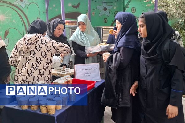 جشن میلاد حضرت فاطمه زهرا (س) در مدارس کهریزک 