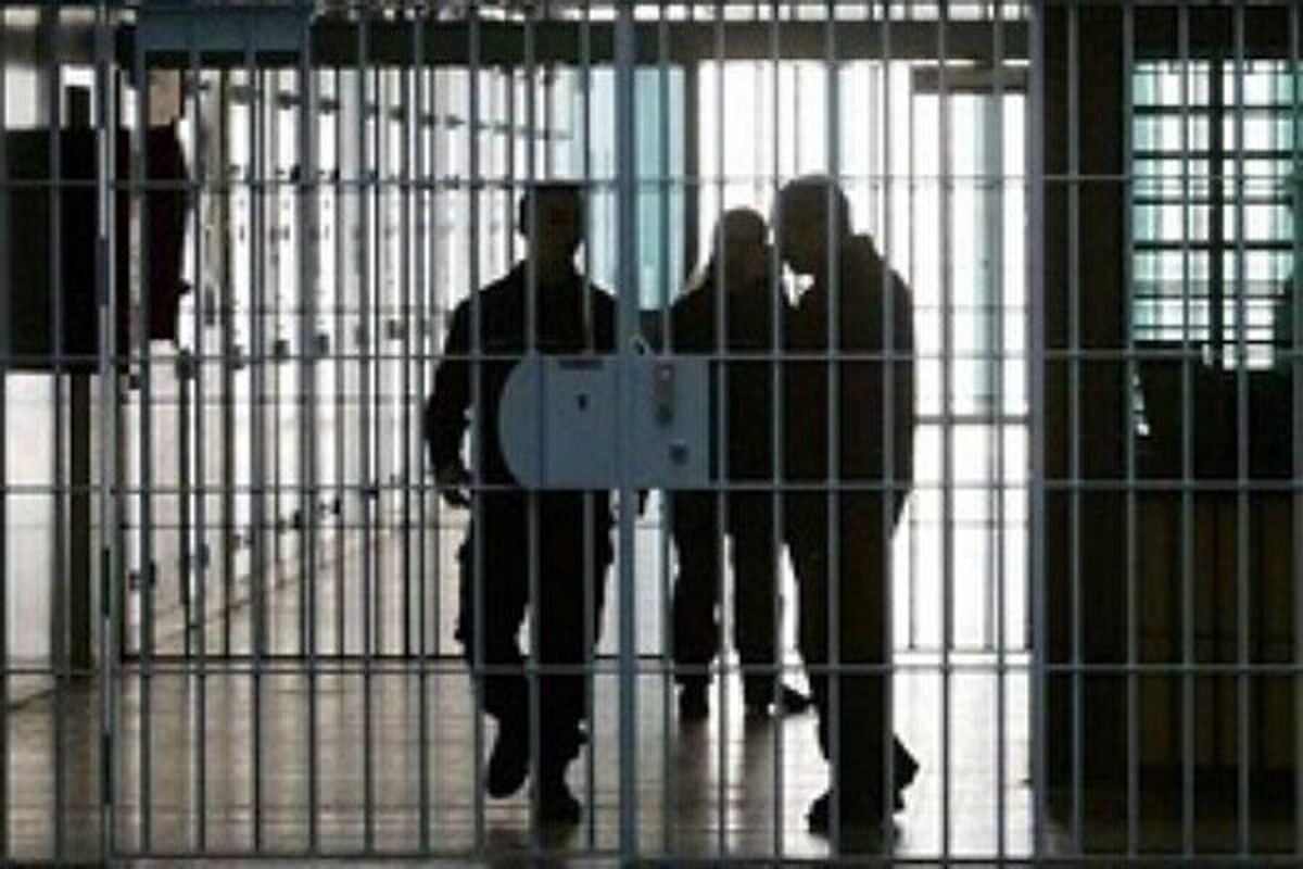 تعداد زندانیان شاغل در سال گذشته به ۴۸ هزار نفر رسید/ کاهش ۲۸ درصدی زندانیان بی سواد
