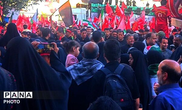 وداعِ جهان با «پدر» در صحنِ خورشید