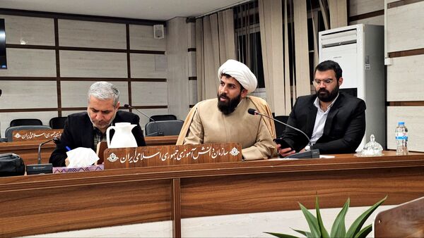جلسه حوزه پرورشی گلستان با حضور معاونان و مدیران کل وزارت آموزش و پرورش