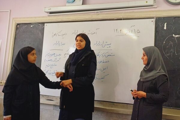 بیست و هفتمین مانور زلزله و ایمنی در دبیرستان مهر نیشابور