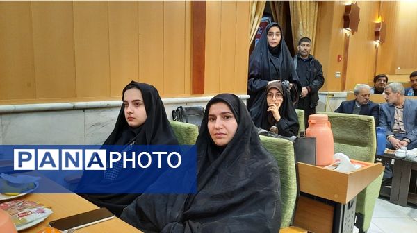 تجلیل از برگزیدگان پژوهشگر خراسانی در مشهد