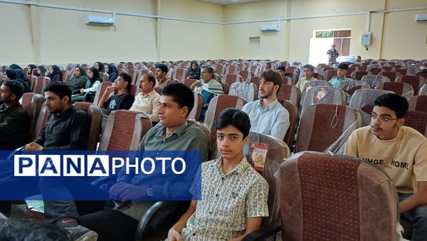 درخشش دانش‌آموزان نخبه قلعه‌گنج در جشن تقدیر کانون قلم‌چی