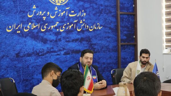 شما دانش آموزان آینده‌سازان این سرزمینید
