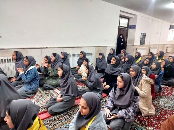 اجرای طرح همنوا در دبیرستان دخترانه حداد ۱ ناحیه پنج مشهد