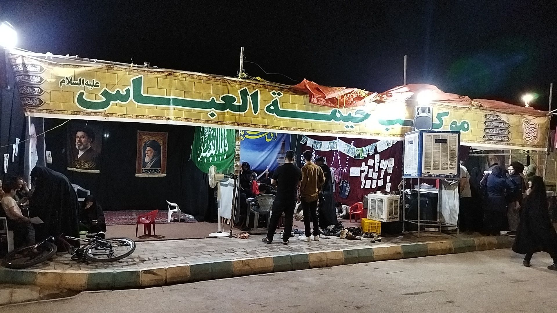 موکب خیمه العباس میزبان زائران و مسافران تشییع رهبر شهید در مشهد 