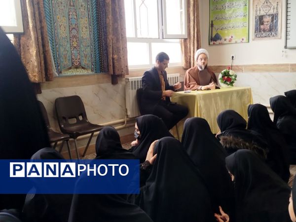 جلسه پرسش و پاسخ اتفاقات اخیر در مدرسه شهید محمد آسوده خلیل آباد