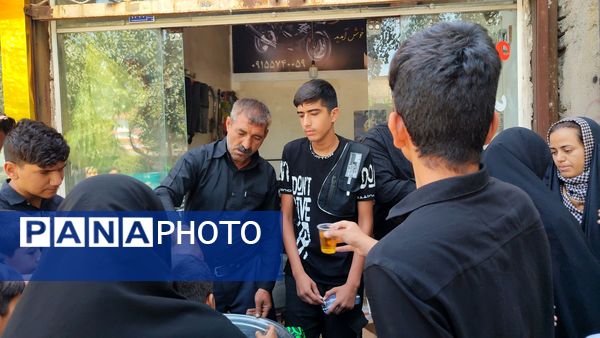  برپایی موکب‌های خدمات‌رسانی در مشهد مقدس برای جاماندگان اربعین حسینی 