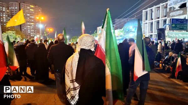 قاب‌هایی خاص از حضور افراد متنوع در تجمعات