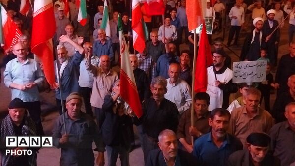 صد و پنجاهمین شب از تجمعات «بیعت با رهبری» در نورآباد