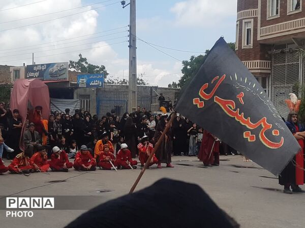 عزاداری و تعزیه خوانی مردم کرج در ظهر عاشورا 