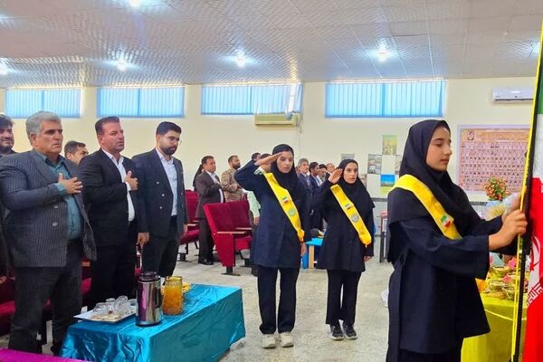 زنگ بازگشایی مدارس در شهرستان لنده نواخته شد