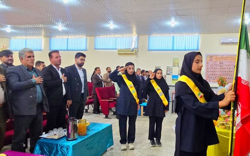 زنگ بازگشایی مدارس در شهرستان لنده نواخته شد