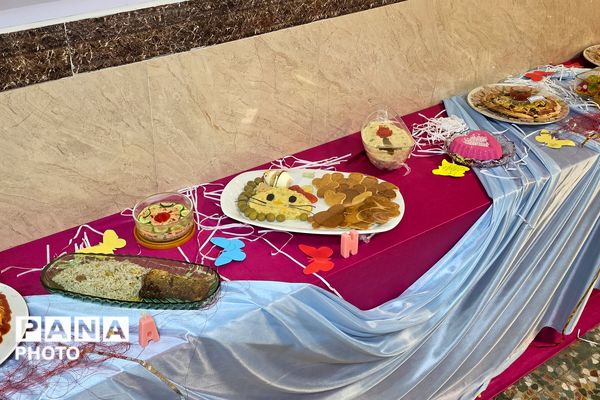 افتتاح جشنواره جابر ابن حیان در دبستان کوثر بهارستان‌دو