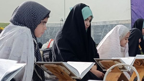  مراسم باشکوه اعتکاف دانش‌آموزی در مسجد قمربنی‌هاشم  محمدشهر کرج