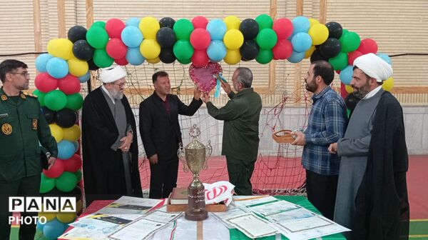 افتتاحیه المپیادهای ورزشی درون‌مدرسه‌ای در شهرستان بن