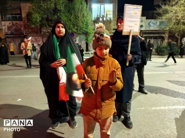 حال و هوای اندوه در حسینیه امام خمینی با حضور شهید رضا روزگرد 