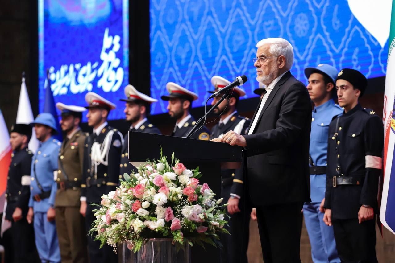 قوانین باید پویایی خود را حفظ کنند / به قانون، قداست الهی ندهیم