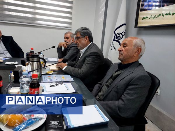 نشست مشترک مجامع خیرین مدرسه ساز خراسان رضوی با رئیس جامعه خیرین مدرسه ساز کشور