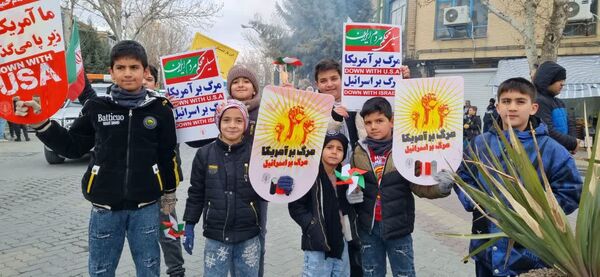 حضور پرشور مردم انقلابی شهرستان گلپایگان در جشن پیروزی چهل و ششمین سالگرد انقلاب اسلامی ایران