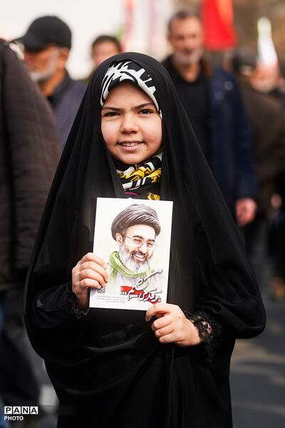 با تو قد می‌کشیم...