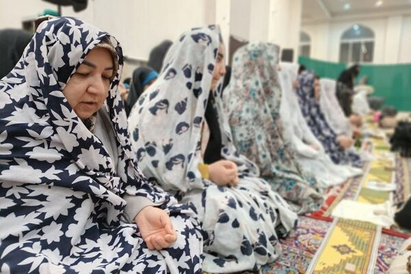 مراسم محفل انس با قرآن کریم در بهارستان‌۲