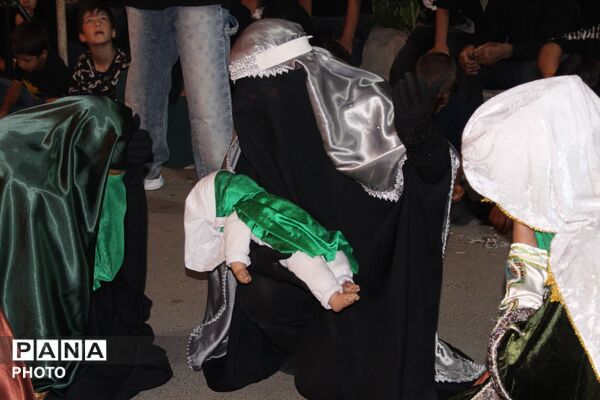 شکوه حماسه عاشورا در اجرای تئاتر شهادت حضرت امام حسین(ع) در نظرآباد