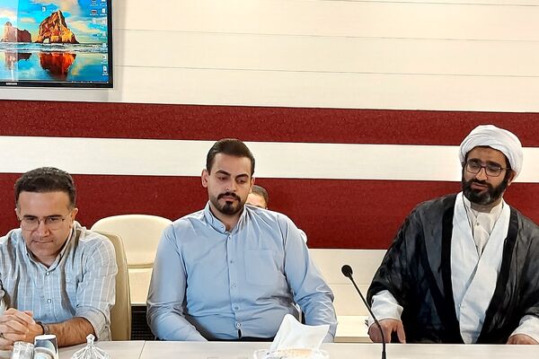 برگزاری آیین معارفه سرپرست معاونت پژوهش، برنامه‌ریزی و توسعه منابع انسانی اداره آموزش و پرورش کهریزک