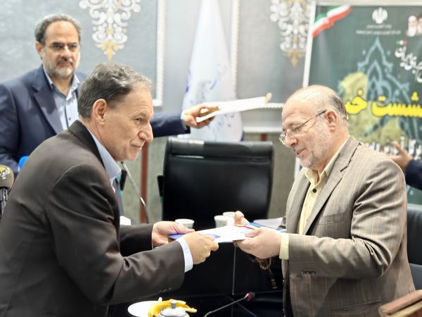 نشست خبری مدیرکل آموزش و پرورش استان کرمانشاه با اصحاب رسانه 