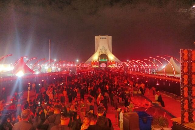میدان آزادی، صحنه‌ی همدلی و سوگواری اربعین