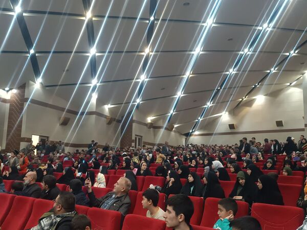 همایش گرامیداشت هفته بسیج در مجتمع آیه ها در سالن انقلاب مشهد مقدس